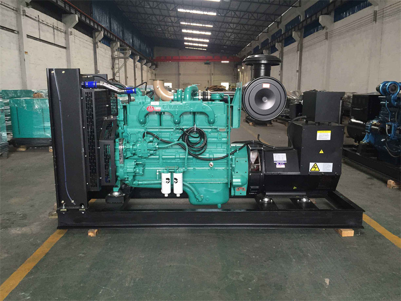 兴和发电机出租租赁如何保证柴油发电机组的正常运行？